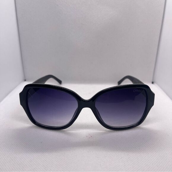 Chanel Women’s Oversized Polarized Square CC Monogram Sunglasses - Picture 2 of 13